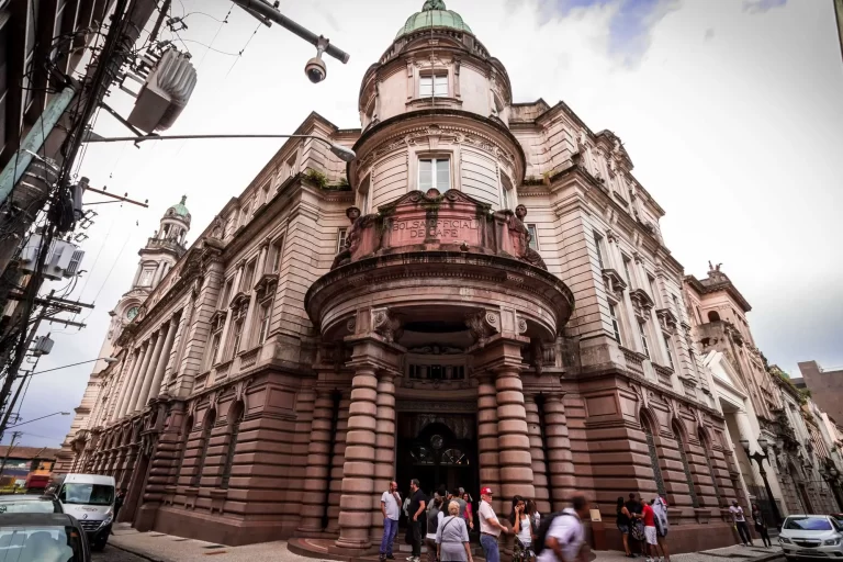 Bolsa do Cafe e Museu do Cafe de Santos 768x512