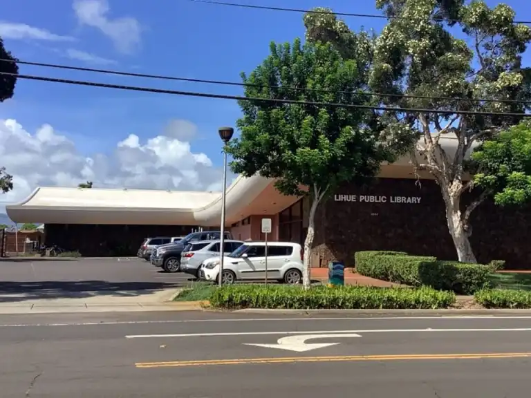 lihue public library building cloudy skies 1
