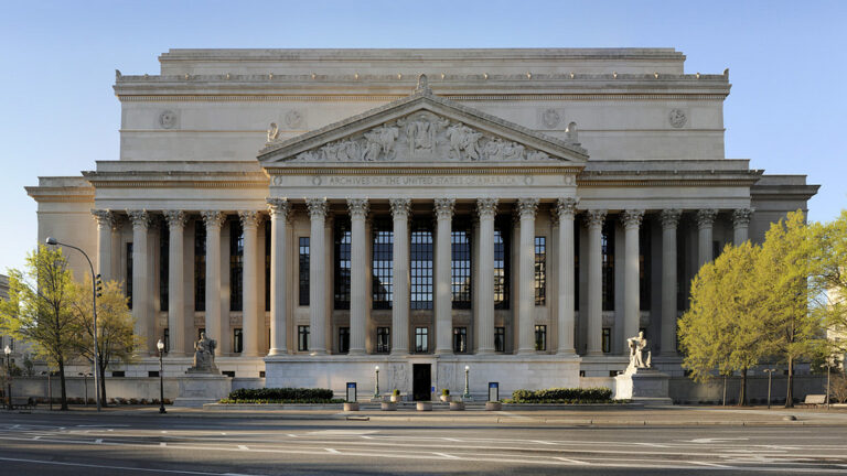 United States Archives Building
